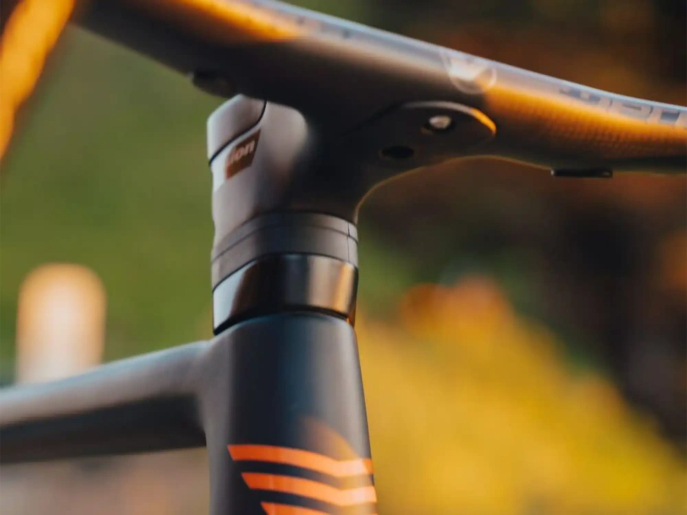 Фото товара Велосипед гоночный, шоссейный FELT FR | Advanced+ | Shimano Dura-Ace Di2 №4